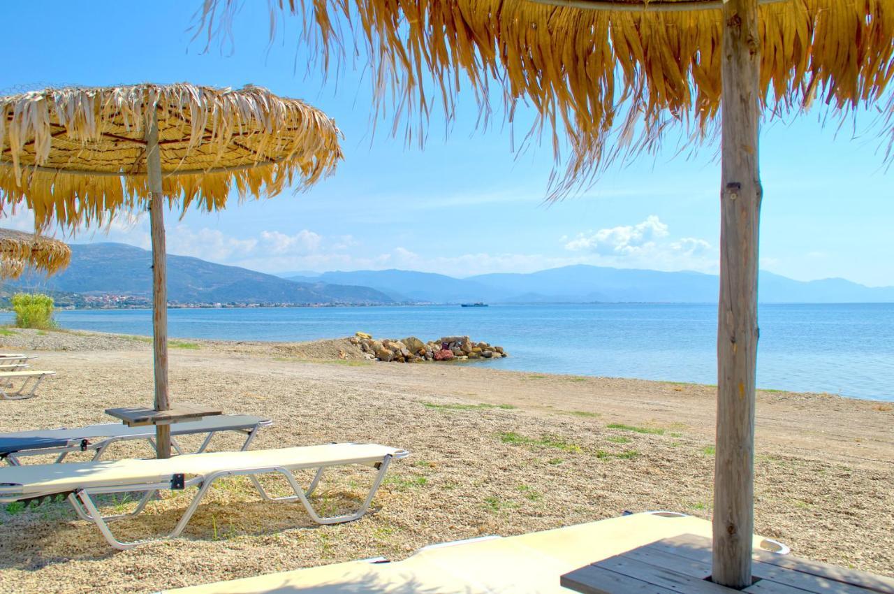 Epipleon Luxury Suites: Spacious Sea-View Suite with Expansive Terrace Nafpaktos Exterior photo